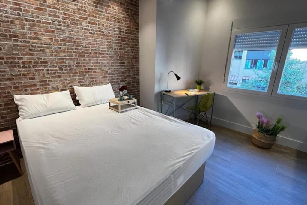 Homestay Late Checkout 14 H Free Netflix Tv Valencia